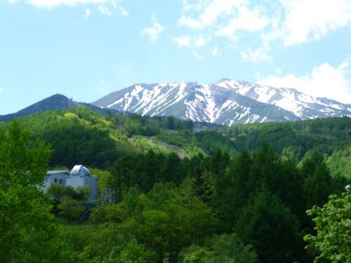 ロッジと御嶽山.jpg